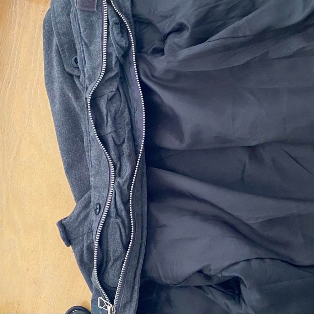 Obey Jacket - Picture 6 of 7